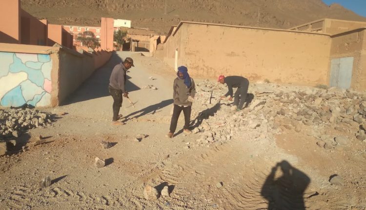 جمعية اصدقاء الواحة بأكرض أوفقير تقوم بعدة أنشطة في اطار برنامج أوراش لتنمية المنطقة- الصور